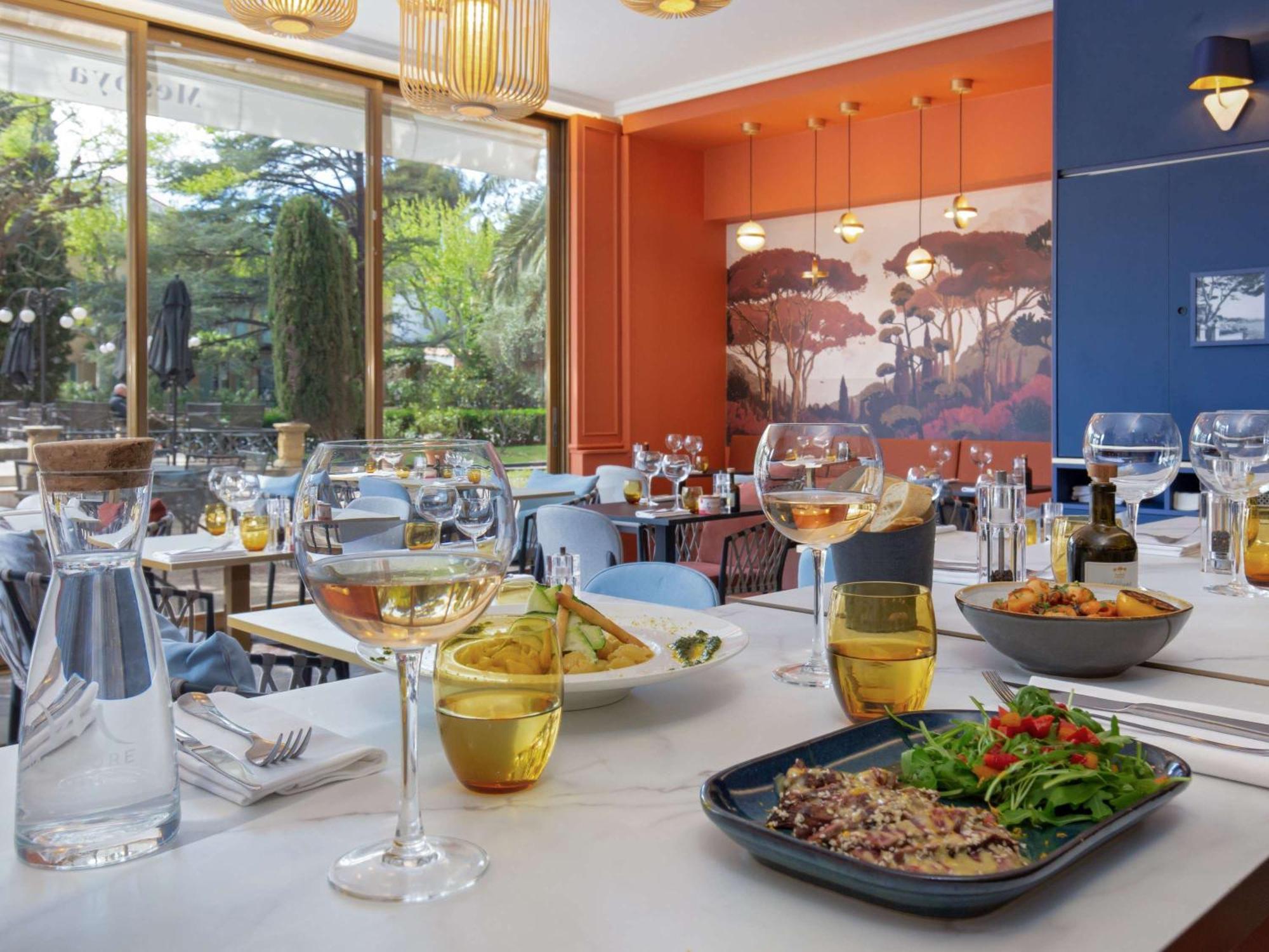 Mercure Marseille Centre Bompard La Corniche Экстерьер фото